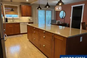 2130 Umpqua Rd, Woodburn, OR 97071 - Photo 6