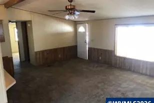 300 SE Lacreole Dr, Dallas, OR 97338 - Photo 6