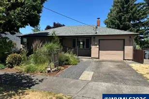 451 E St, Lebanon, OR 97355 - Photo 2