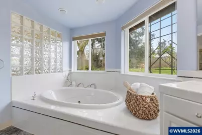 3901 Ash Av SE, Salem, OR 97302 - Photo 18