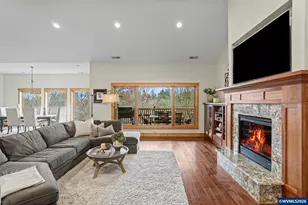 1970 Landaggard Dr NW, Salem, OR 97304 - Photo 8