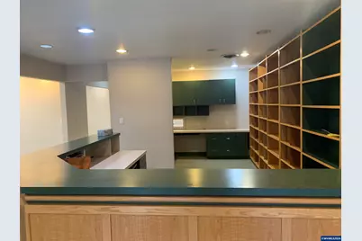 128 SW 3rd St, Corvallis, OR 97330 - Photo 4