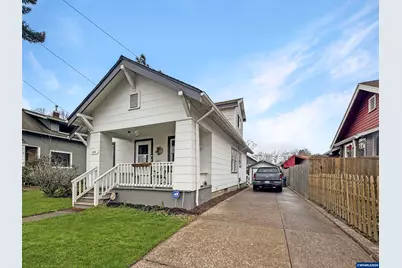 355 24th St SE, Salem, OR 97301 - Photo 2
