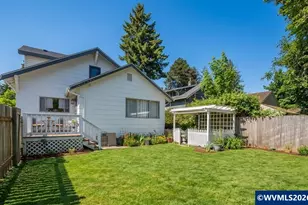 355 24th St SE, Salem, OR 97301 - Photo 26