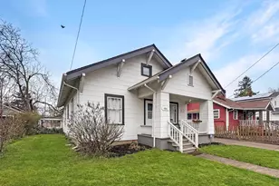 355 24th St SE, Salem, OR 97301 - Photo 1