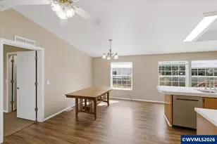 905 Mountain View Rd, Sweet Home, OR 97386 - Photo 14