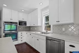 2380 Emmet Dr NW, Salem, OR 97304 - Photo 8