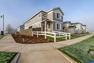 7398 SE Madrone St, Hillsboro, OR 97123 - Photo 4