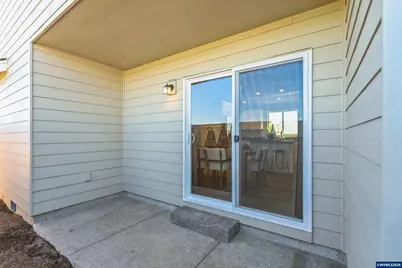 746 Merriott Ln, Woodburn, OR 97071 - Photo 26