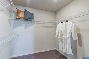 746 Merriott Ln, Woodburn, OR 97071 - Photo 24