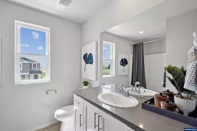 746 Merriott Ln, Woodburn, OR 97071 - Photo 20