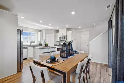 746 Merriott Ln, Woodburn, OR 97071 - Photo 14