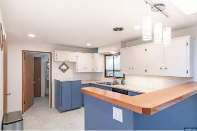 2420 Pine Ln SE, Albany, OR 97322 - Photo 10