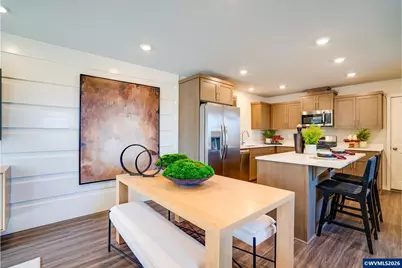 892 Sifuentez Ct, Woodburn, OR 97071 - Photo 10