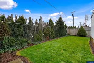 612 N Cascade #48 Dr, Woodburn, OR 97071 - Photo 18