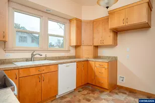 1139 NW Yamhill St, McMinnville, OR 97128 - Photo 12