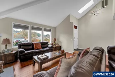 1626 Cinnamon Hill Dr SE, Salem, OR 97306 - Photo 4