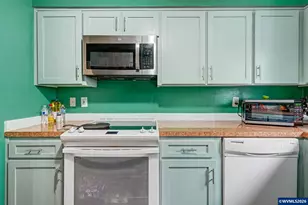 4713 Herrin Dr NE, Salem, OR 97305 - Photo 14