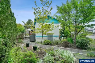 1418 Pine St, Silverton, OR 97381 - Photo 6