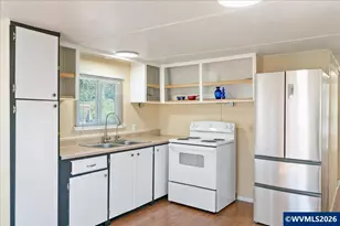 1418 Pine St, Silverton, OR 97381 - Photo 18