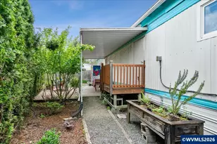 1418 Pine St, Silverton, OR 97381 - Photo 4