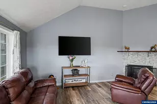 813 SW 8th St, Sublimity, OR 97385 - Photo 22