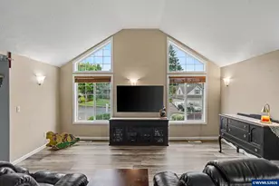 813 SW 8th St, Sublimity, OR 97385 - Photo 10