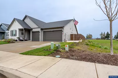 2400 W 15th Av, Junction City, OR 97448 - Photo 2