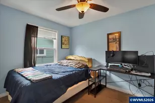 1090 15th St NE, Salem, OR 97301 - Photo 32