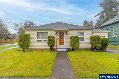 1090 15th St NE, Salem, OR 97301 - Photo 1