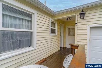 1090 15th St NE, Salem, OR 97301 - Photo 36