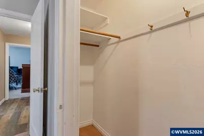 1090 15th St NE, Salem, OR 97301 - Photo 30