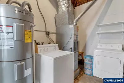 1090 15th St NE, Salem, OR 97301 - Photo 38