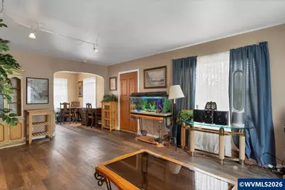 1090 15th St NE, Salem, OR 97301 - Photo 12