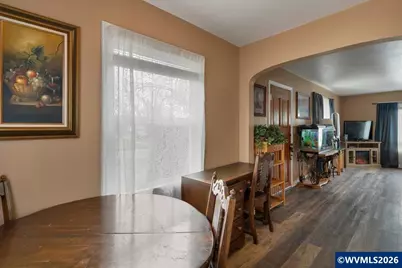 1090 15th St NE, Salem, OR 97301 - Photo 16