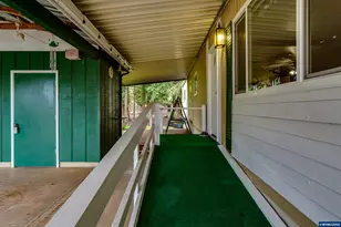 82274 River Dr, Creswell, OR 97426 - Photo 8