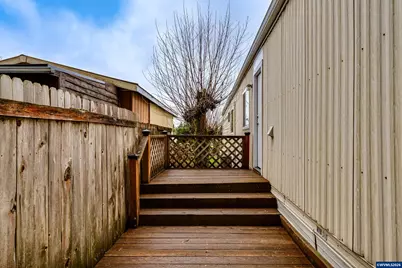 82274 River Dr, Creswell, OR 97426 - Photo 34