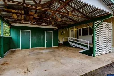 82274 River Dr, Creswell, OR 97426 - Photo 6