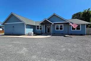 4581 Kalmia St, Sweet Home, OR 97386 - Photo 1