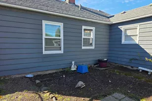 1585 Park Dr, Lebanon, OR 97355 - Photo 30