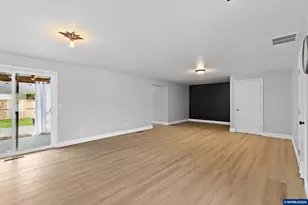 2994 Fir Oaks Dr SW, Albany, OR 97321 - Photo 8