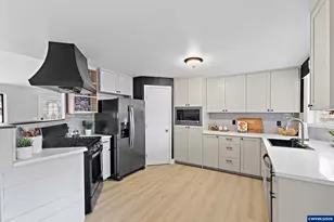 2994 Fir Oaks Dr SW, Albany, OR 97321 - Photo 16