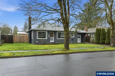 1084 24th St NE, Salem, OR 97301 - Photo 1