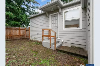 180 Eaton St, Lebanon, OR 97355 - Photo 26