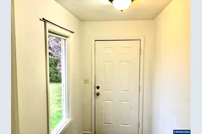 825 Treewood Ln SE, Salem, OR 97317 - Photo 2