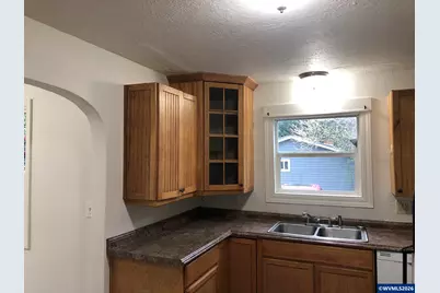 825 Treewood Ln SE, Salem, OR 97317 - Photo 8