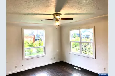 825 Treewood Ln SE, Salem, OR 97317 - Photo 4