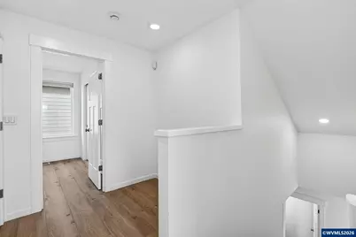 872 Laurel Pl, Silverton, OR 97381 - Photo 22