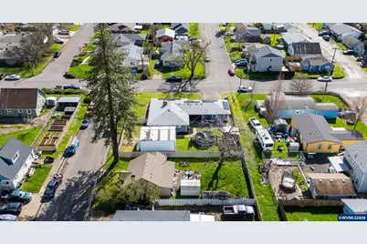 765 13th Av SE, Albany, OR 97322 - Photo 36