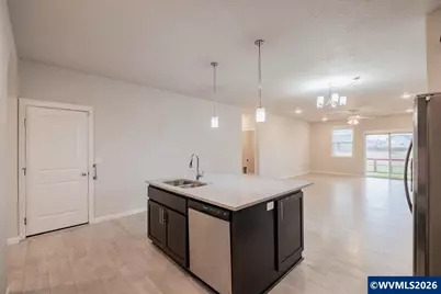 4349 NE Somerset Dr, Albany, OR 97322 - Photo 10